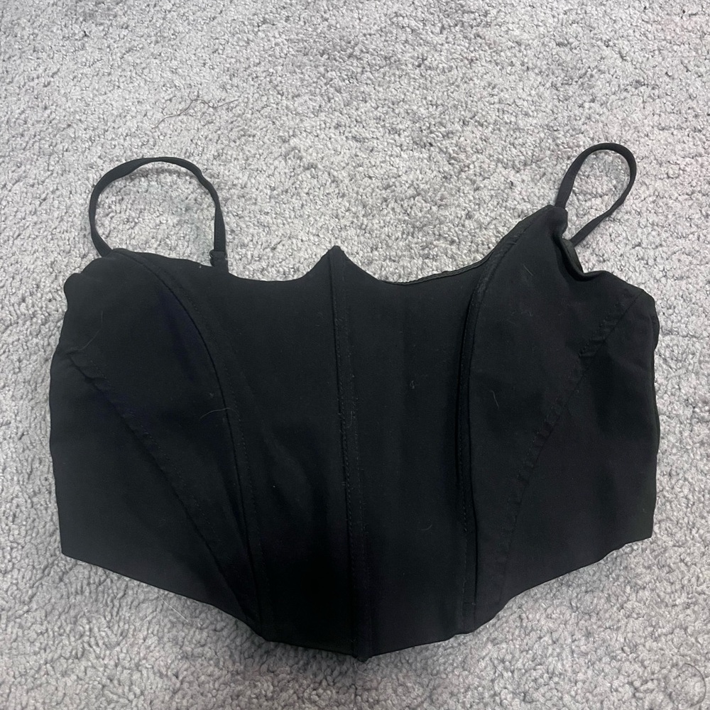 Chic Black Women's Crop Top